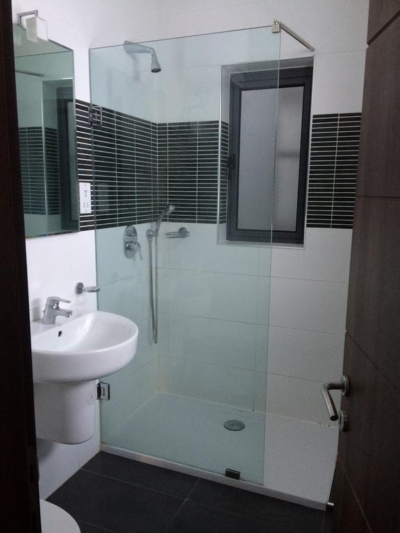 Paceville Montecarlo Apartments Сент Джулианс Номер фото