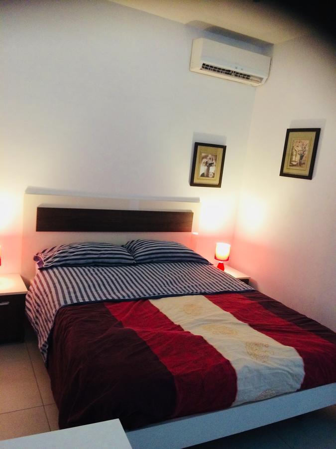 Paceville Montecarlo Apartments Сент Джулианс Экстерьер фото